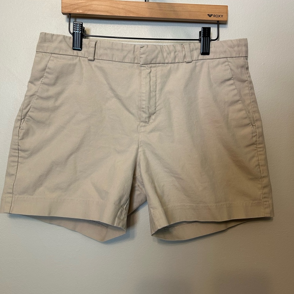 Banana Republic Beige Women's Shorts Minimalist Clean Classic